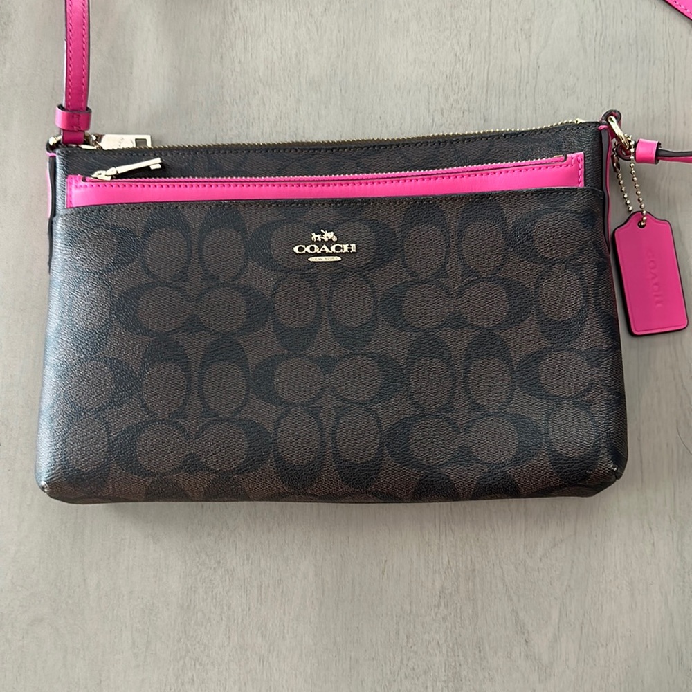 Coach| Crossbody Bag with Removable Clutch